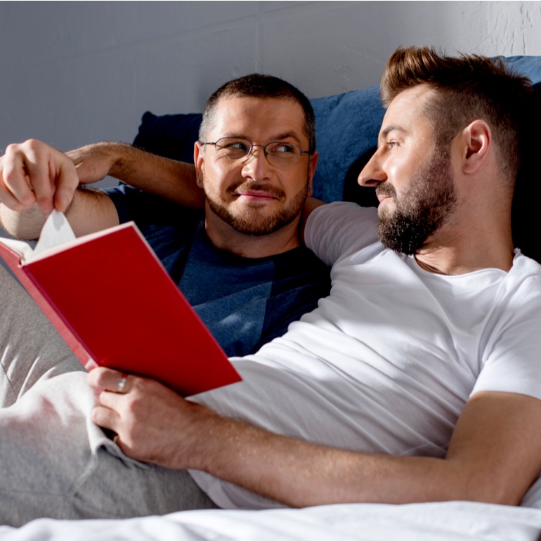 LEEJ TWG YOG THAWJ TUG GAY KPOP IDOL