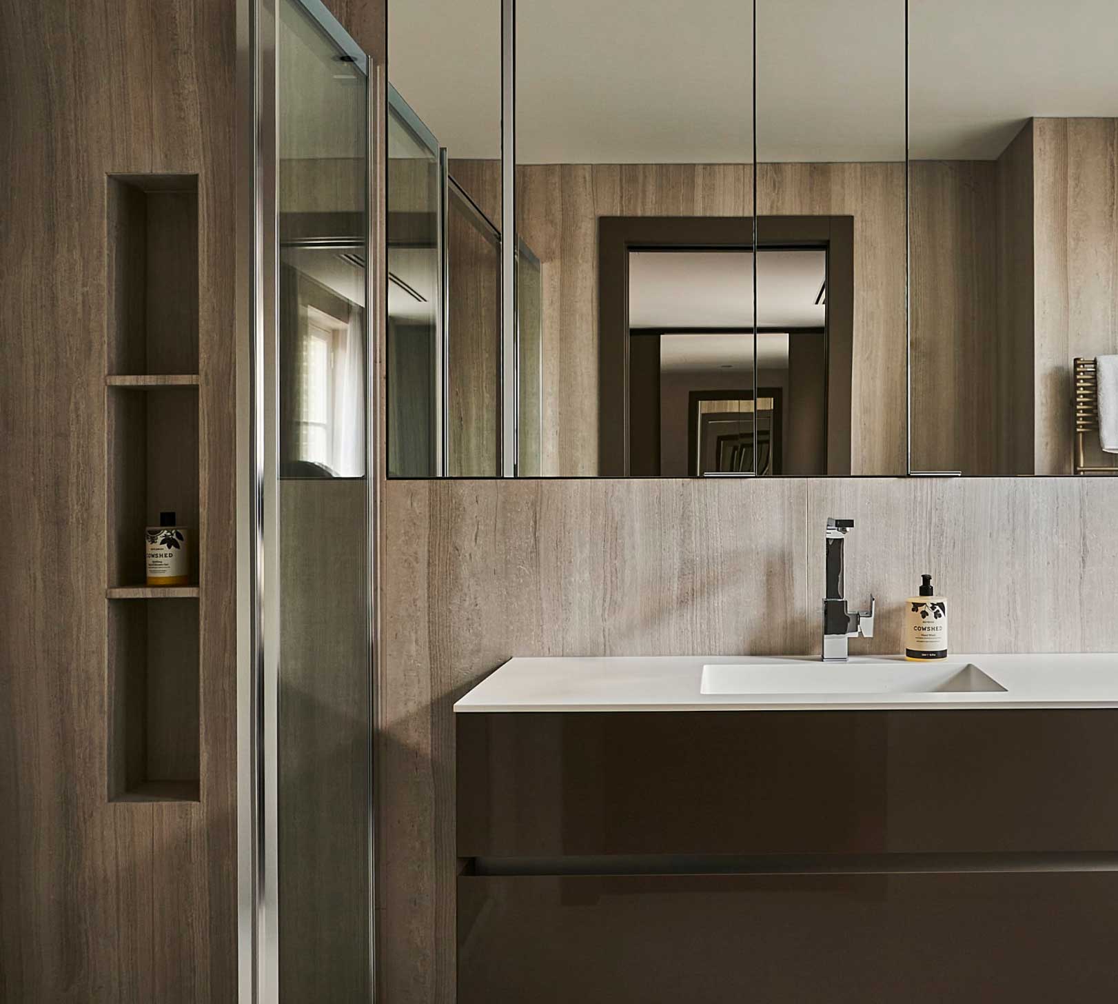 Photo of a modern bathroom