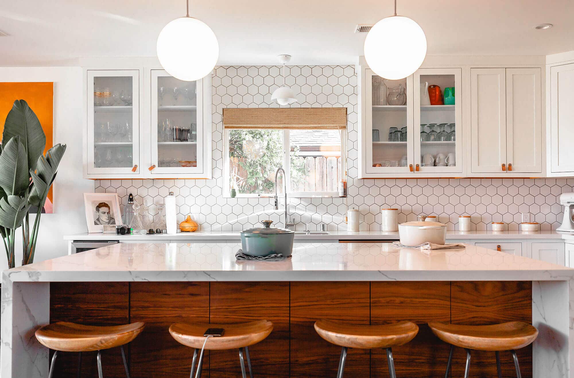 Become The Best Airbnb Host: How-To Guide