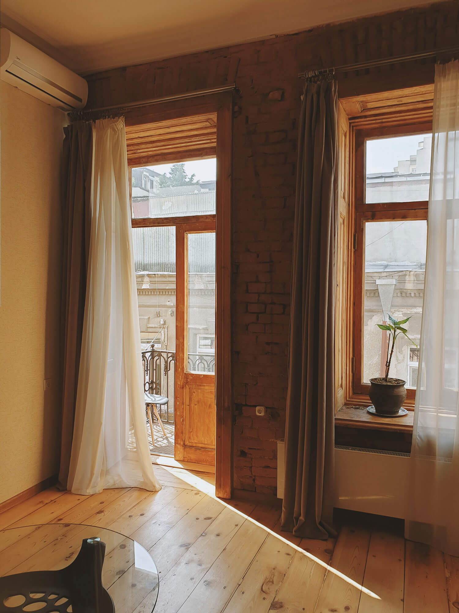 Oakridge Windows & Doors building with the highest quality wood
