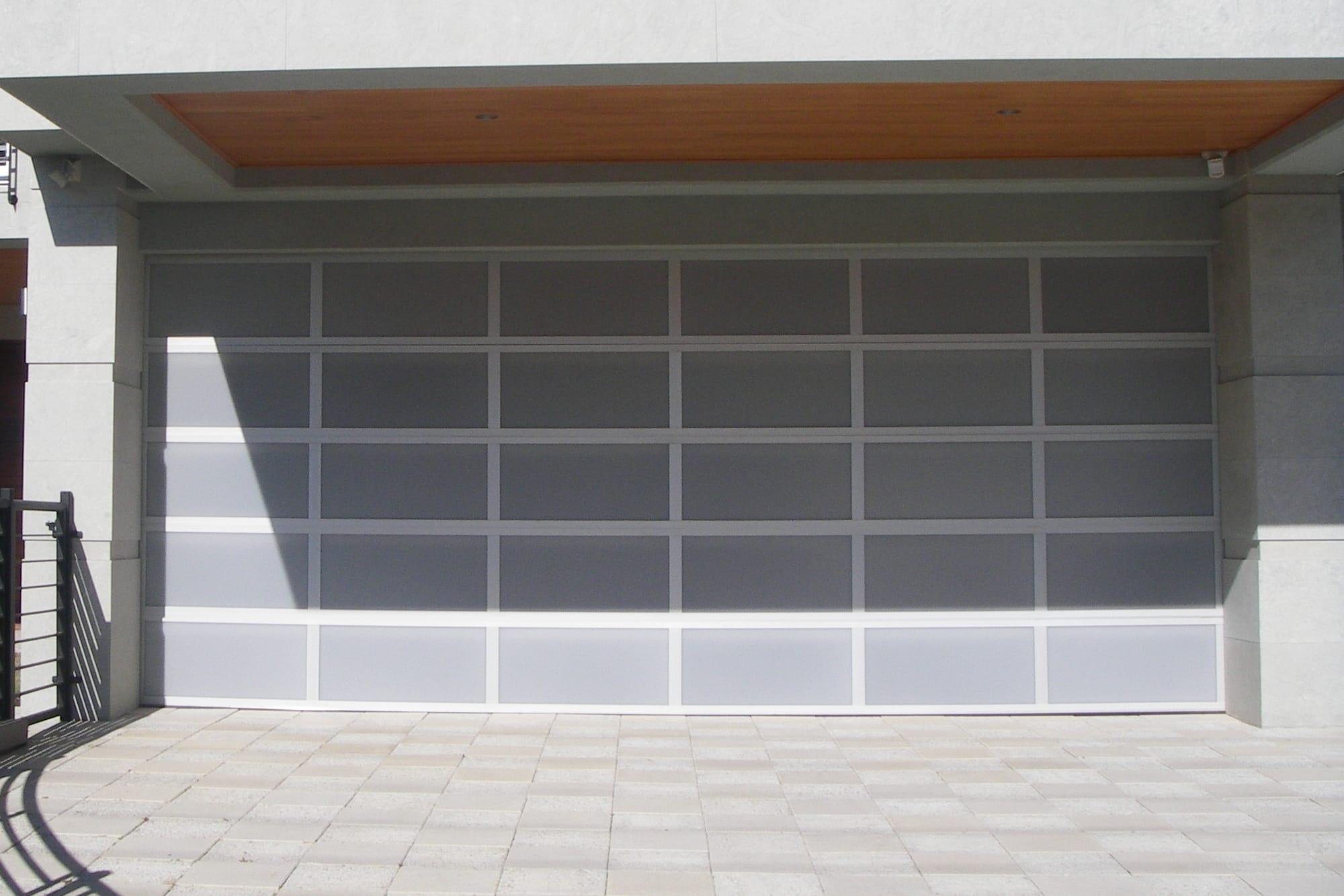 Mandurah’s Garage Door Specialists B&D Garage Doors & More