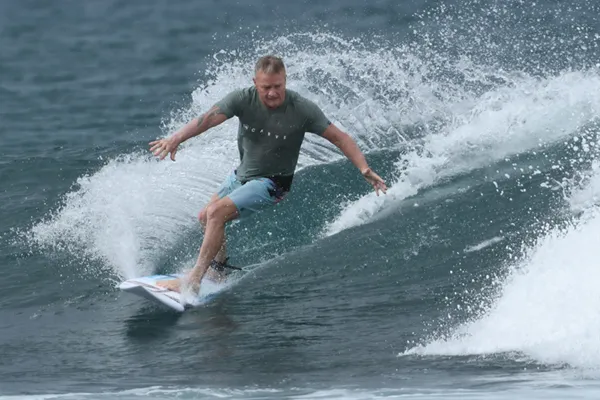 intermediate surfer