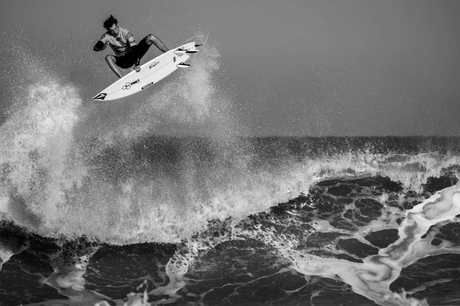alt text line: surfing airs