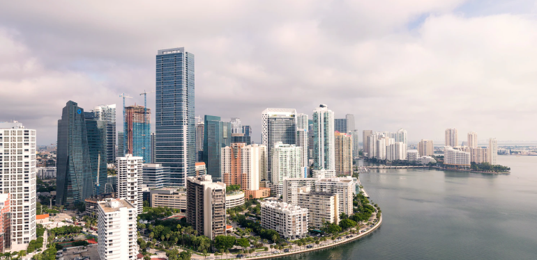 A picture of a US city.