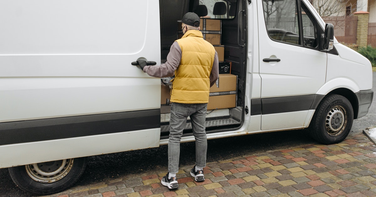 Shipping Courrier