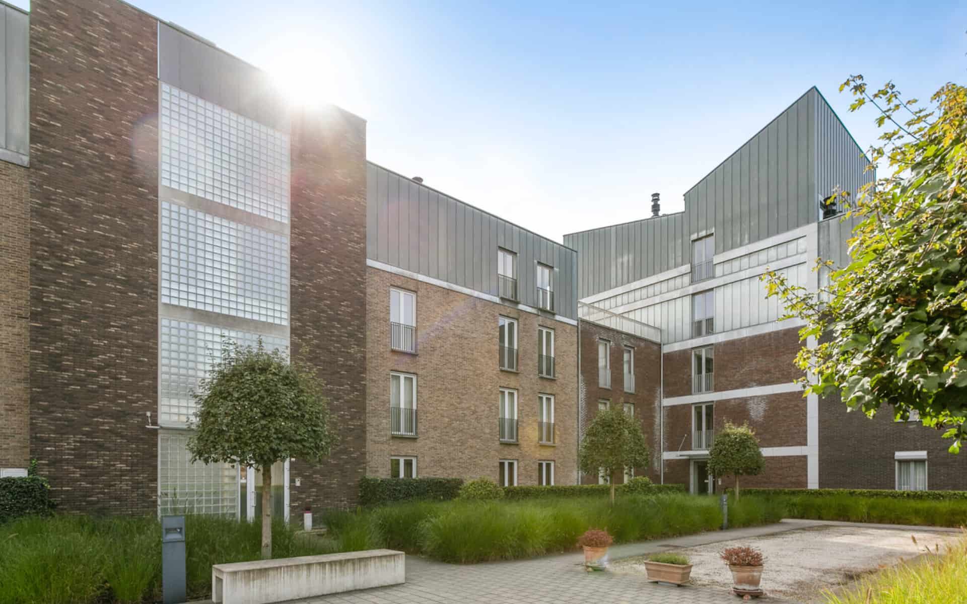 Zicht op de voorzijde van de villa te Bolderberg