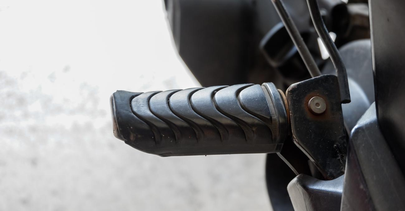 How Much Weight Can Motorcycle Pegs Hold? ThrottlePack
