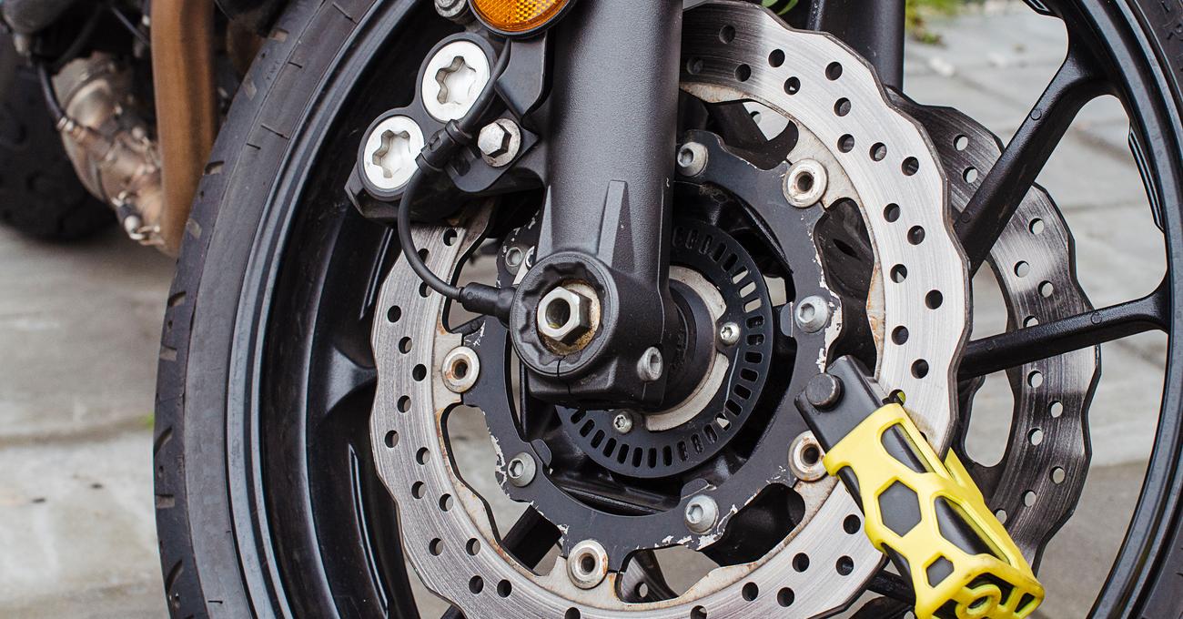Reasons Your Motorcycle Brakes Won't Bleed ThrottlePack