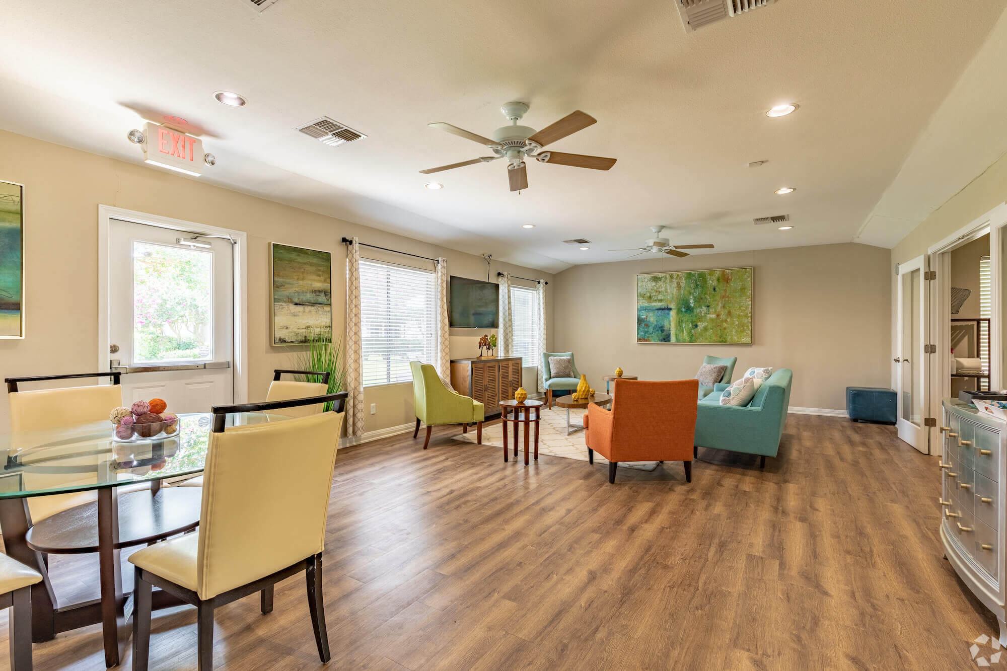 The clubroom available at the Ironwood Apartment Homes.