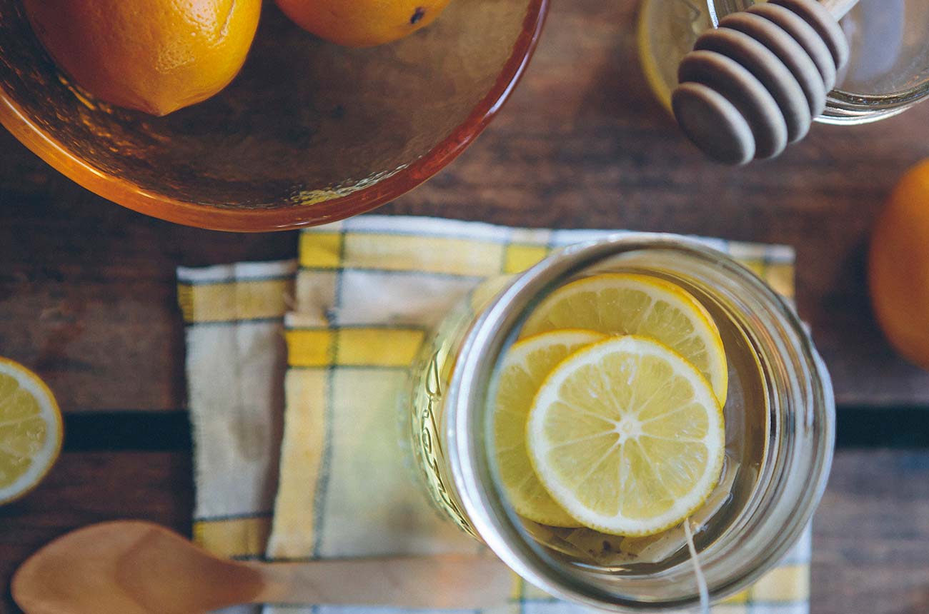 glass full of lemon slices