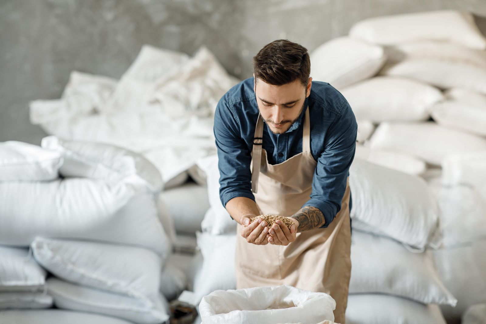 The ultimate guide to raw material inventory management