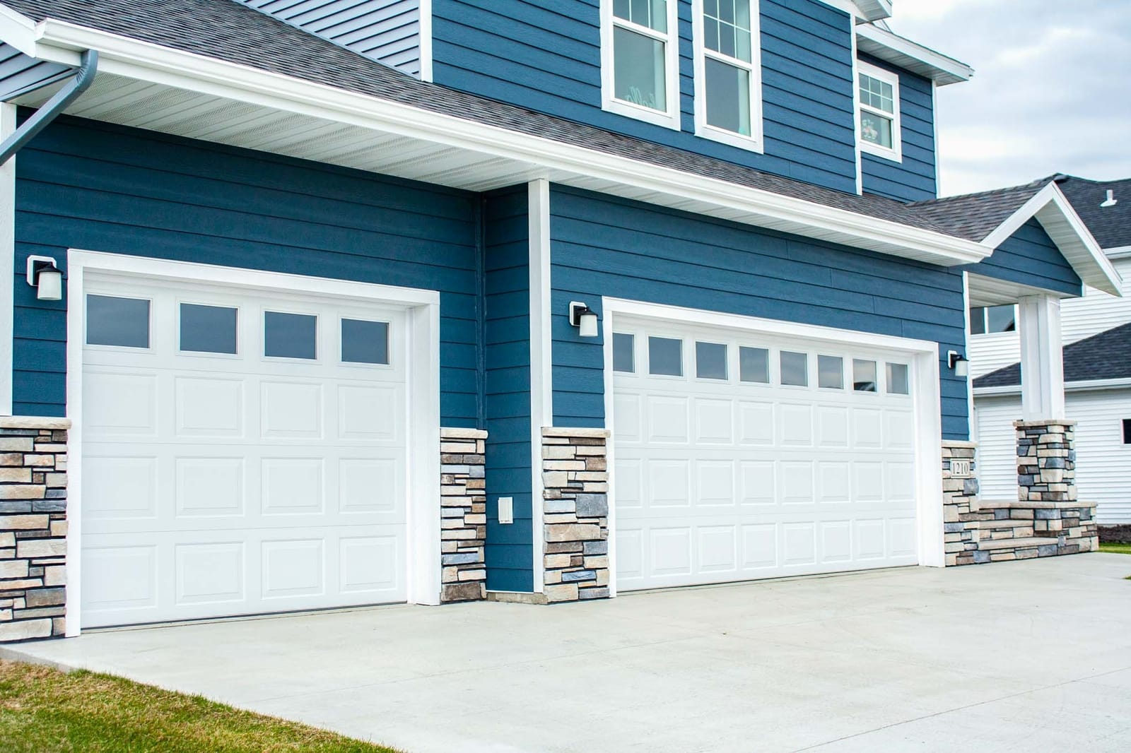 Residential Garage Doors » Midland Garage Door
