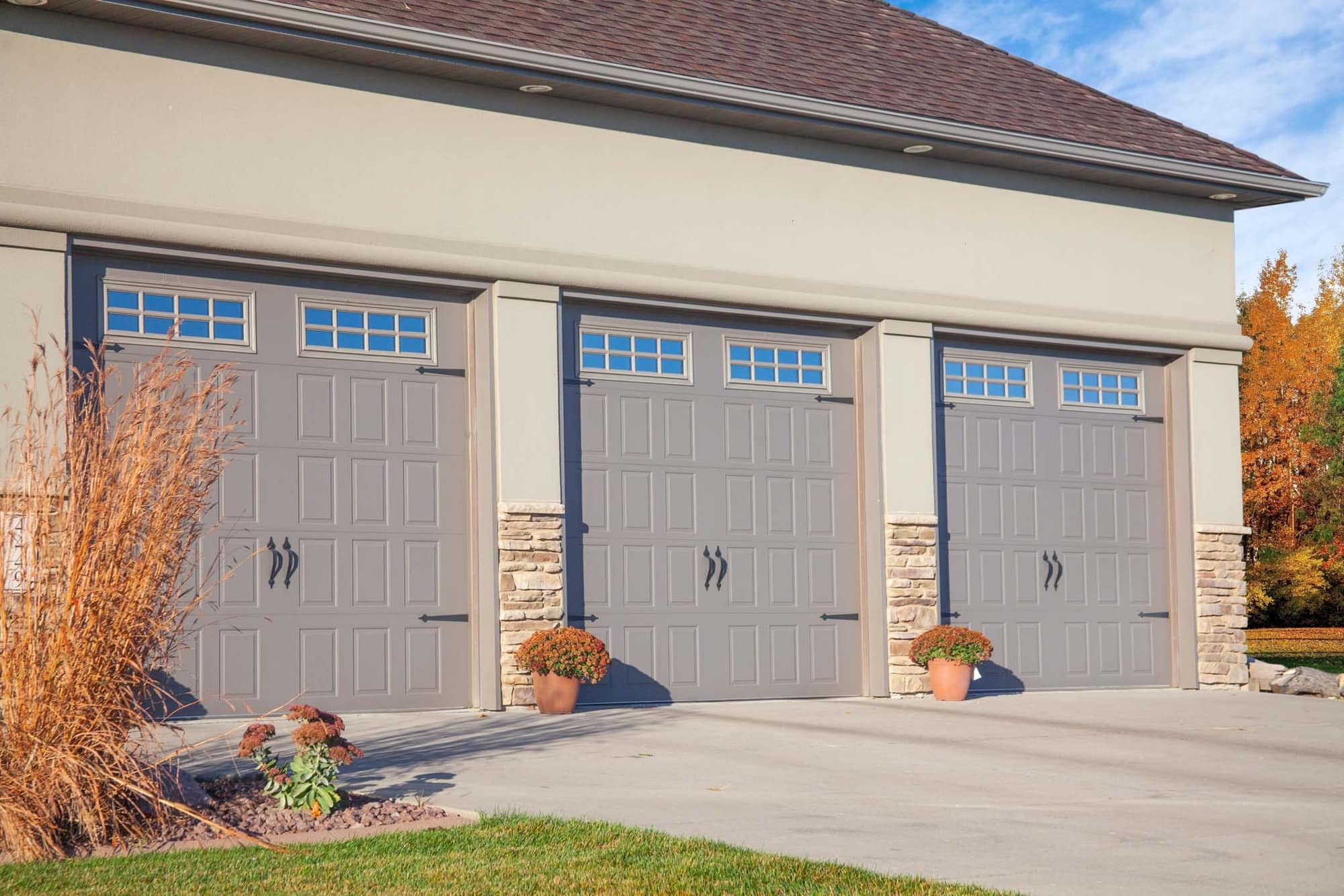 Residential Garage Doors » Midland Garage Door