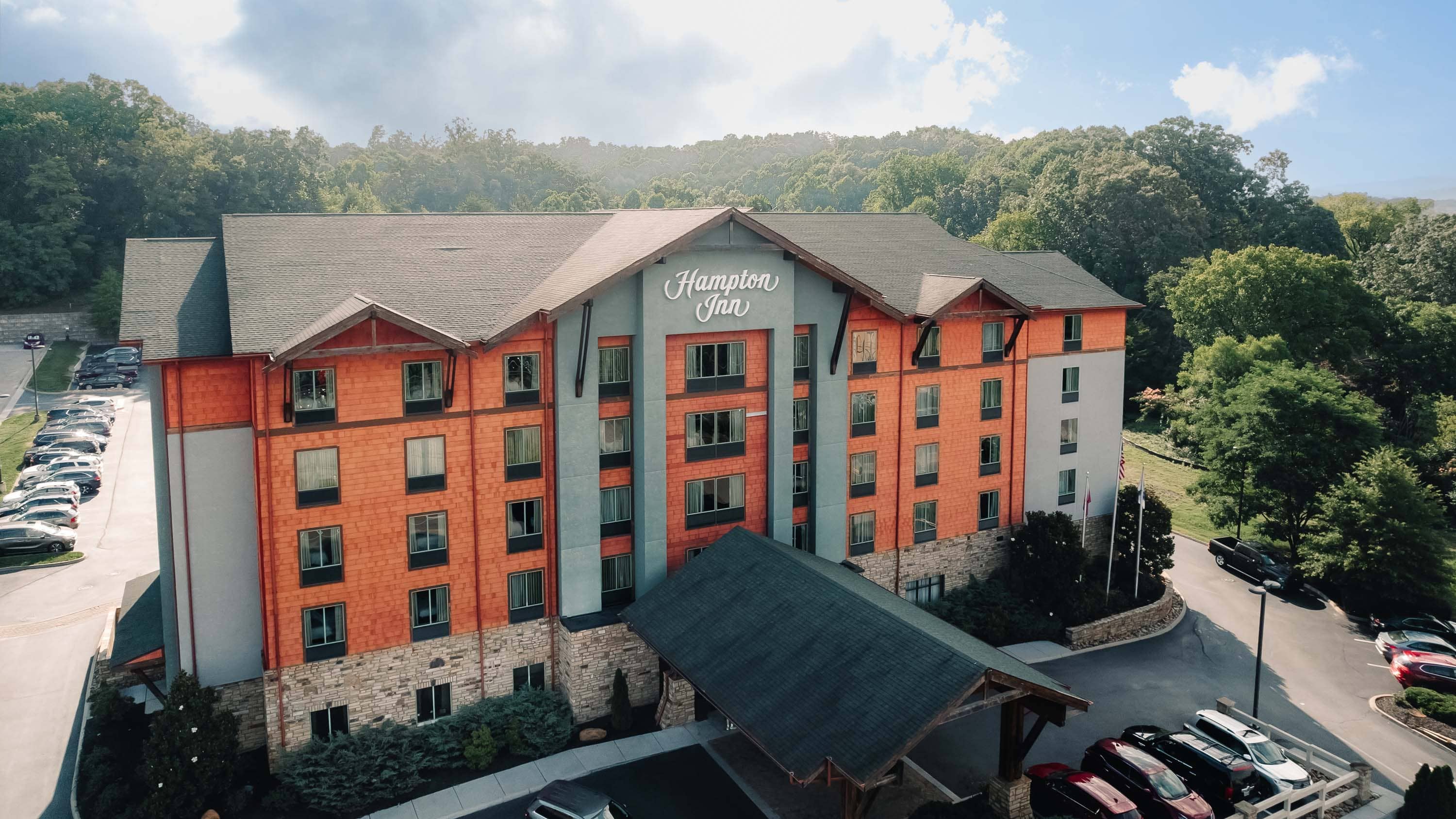 Hotel Exterior Hampton Inn Pigeon Forge Tennessee