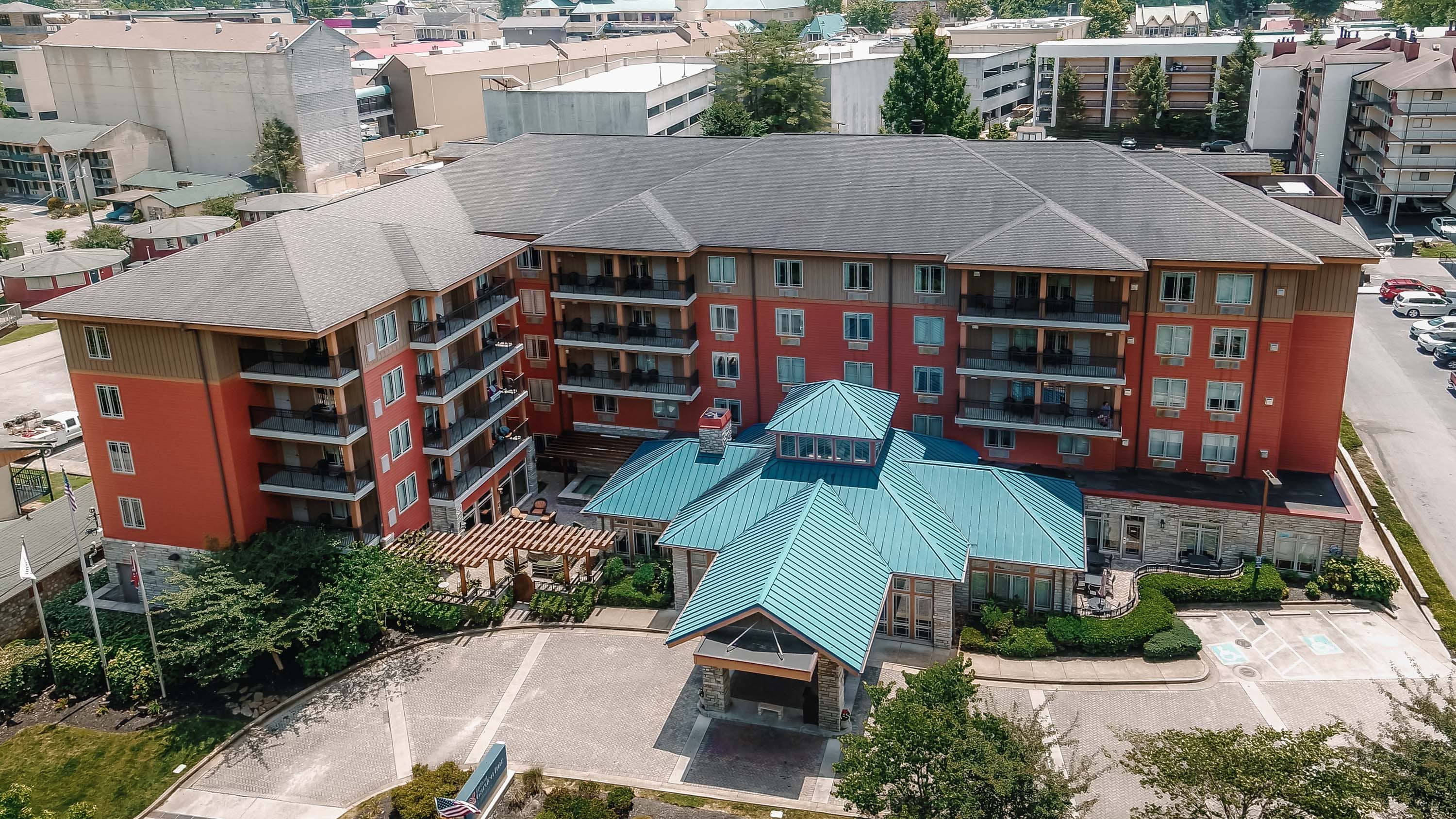 hotel exterior Hilton Garden Inn Gatlinburg Tennessee