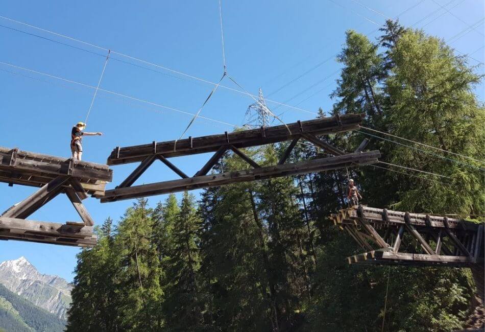 transport alte brücke güstizia zernez abbruck abbau engadin graubünden foffa conrad holzbau ag muenstertal