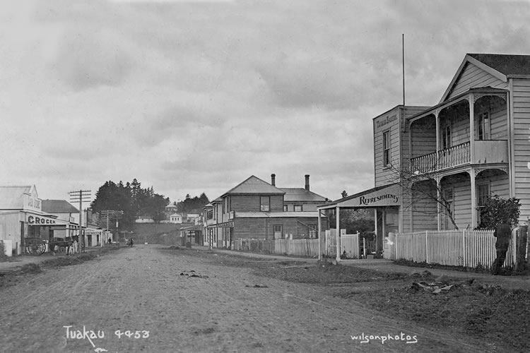 About Us Tuakau Hotel