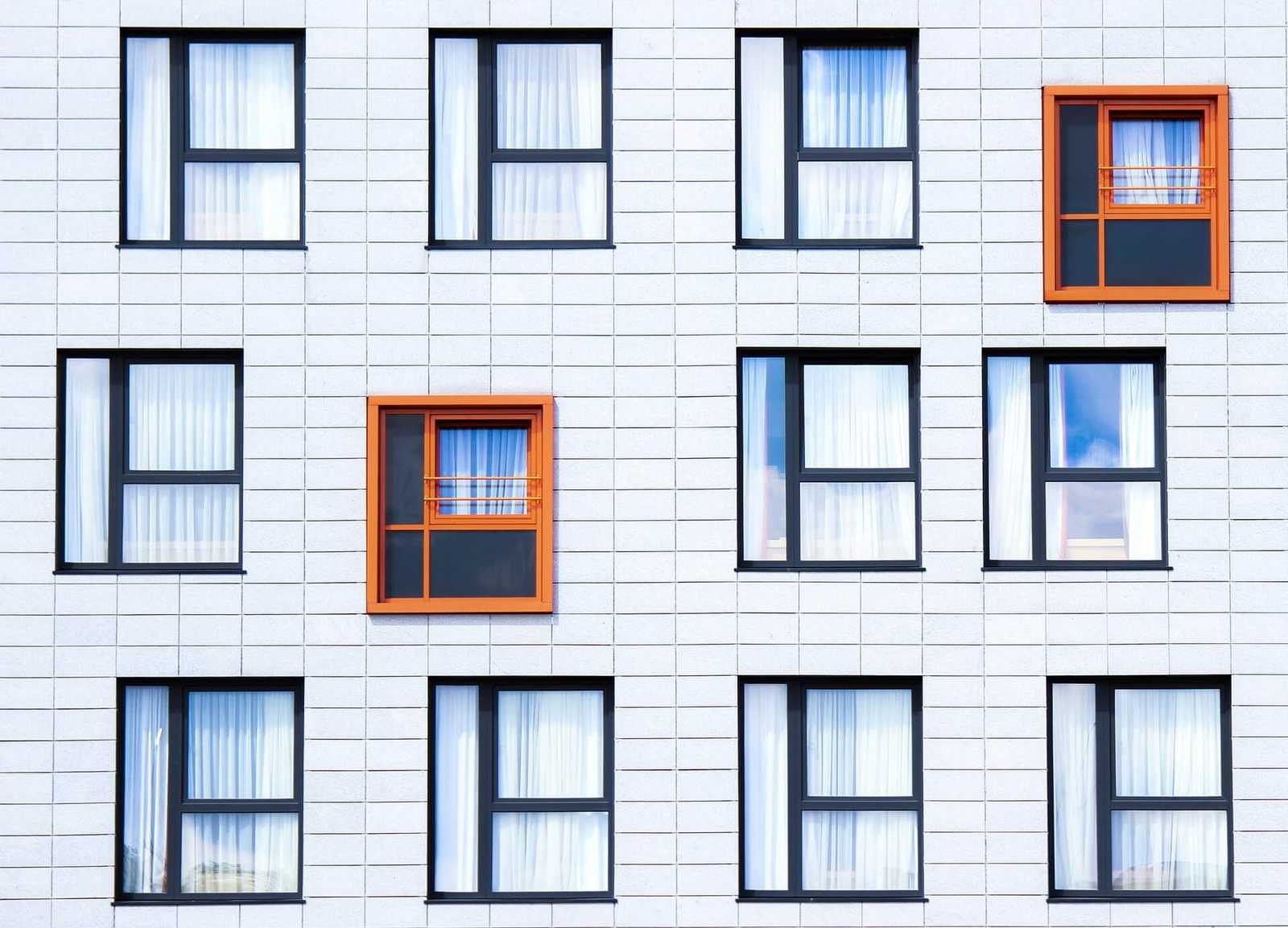 La majorité simple de l’article 24 : définition et applications