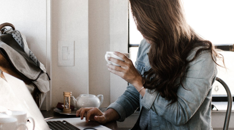 14 SaaS Procurement Mistakes: Buying Traps (and How to Avoid Them)