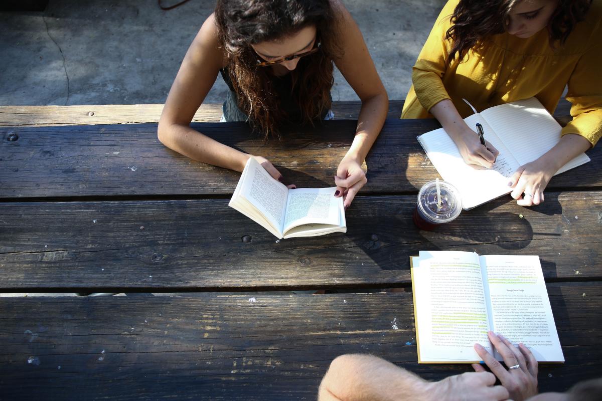 student of YES exchange student program studies with new classmates