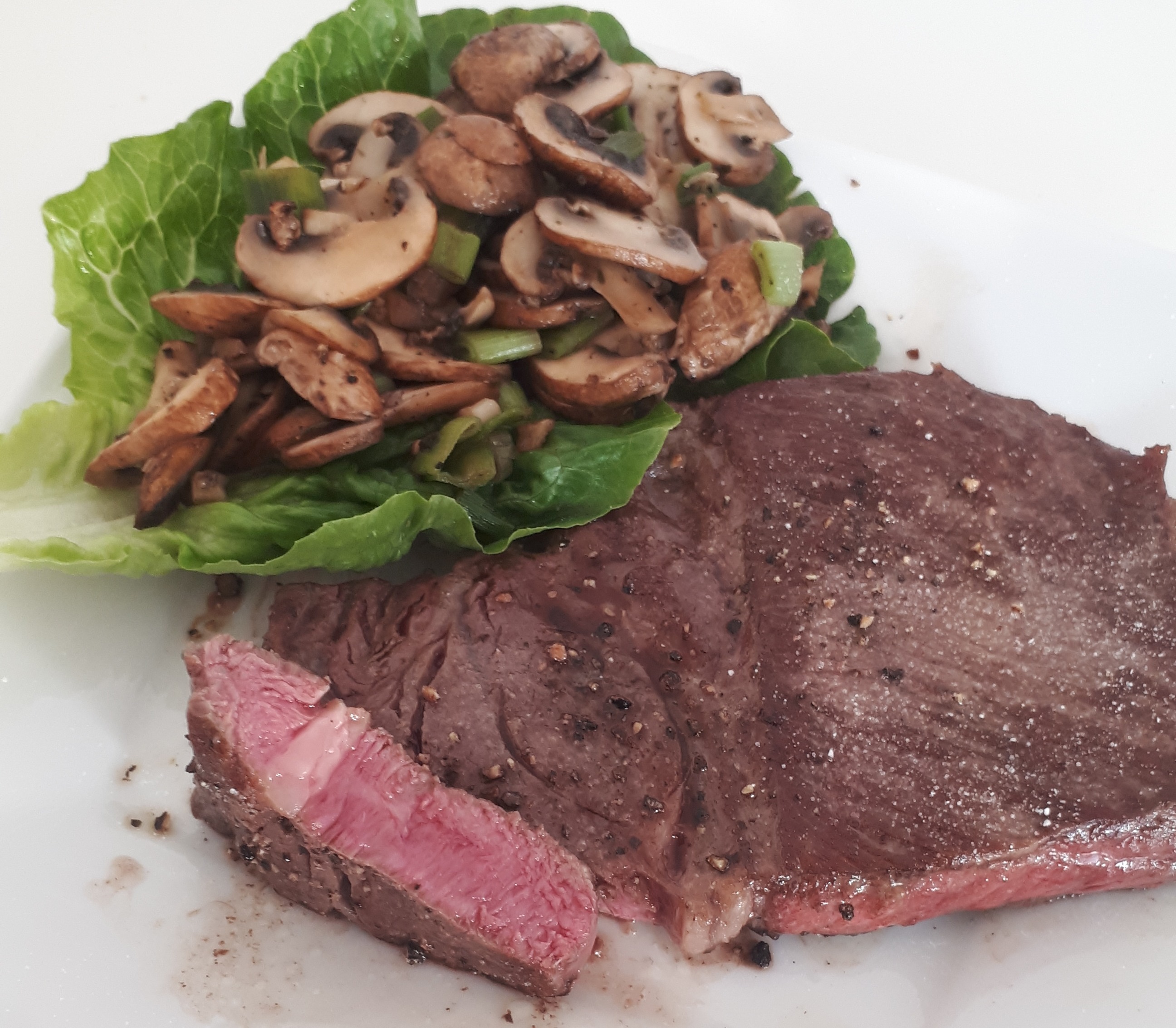 Rib eye Steak with Mushrooms Keto Diet App