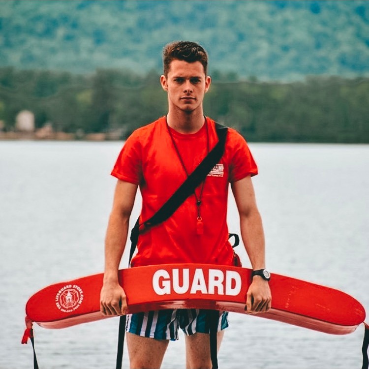 A Guide on Working at the Best Summer Camp Jobs in the US [Examples