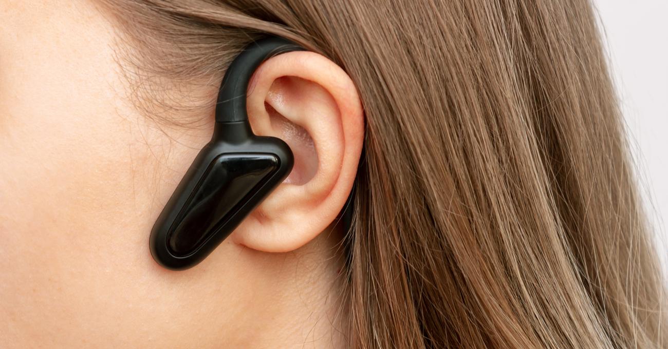 Can You Use Bluetooth Headphones On Peloton Bike? PedalChef