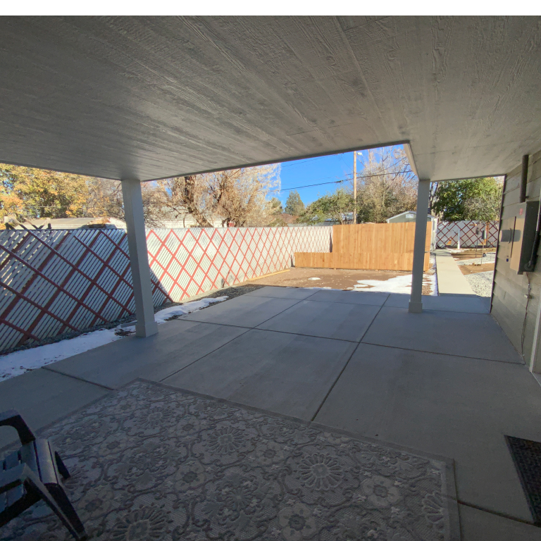 Concrete Driveway and walkway in Standard gray