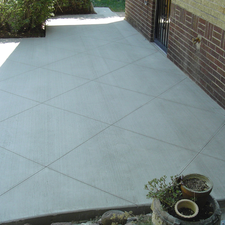 Standard gray Concrete Driveway with Diamond Cut Design