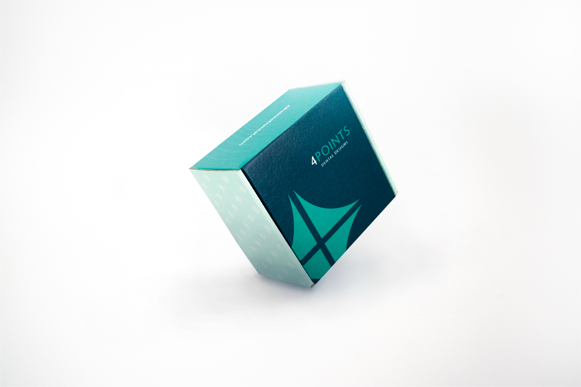 A branded 4Points box photographed on its side against a white background