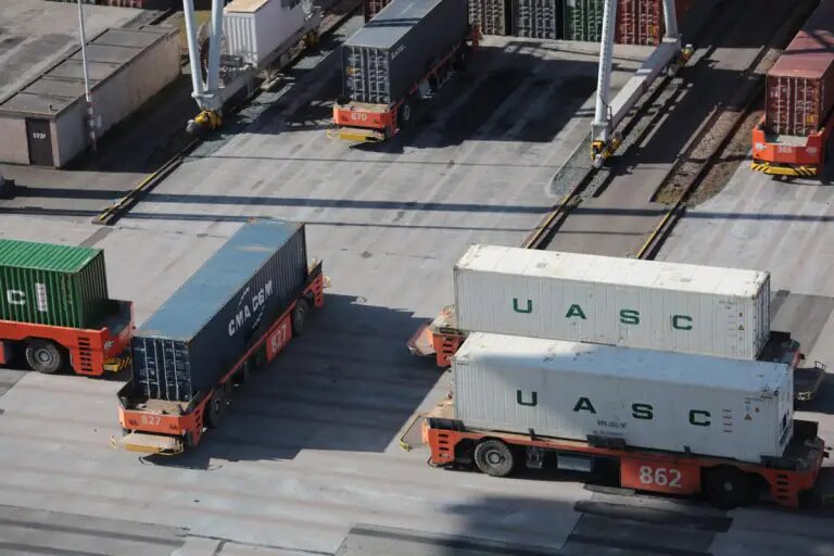 truck & containers