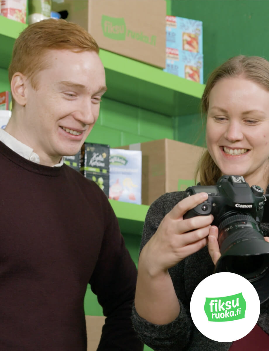 Fiksu Ruoka Oy:n Riku Poutanen tuotekuvaa