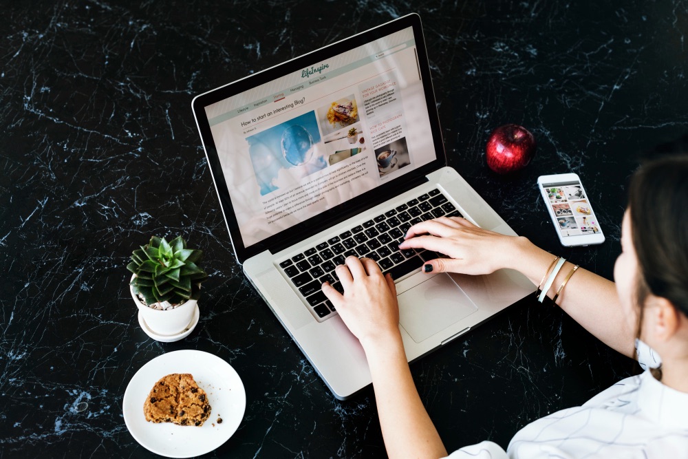 Why businesses should blog more often