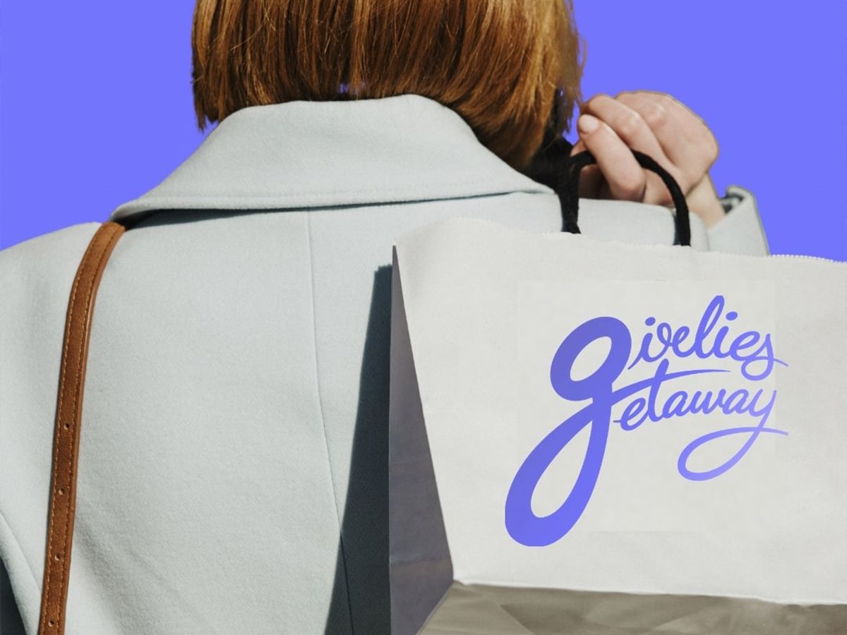 Girlie with a Girlies Getaway gift bag