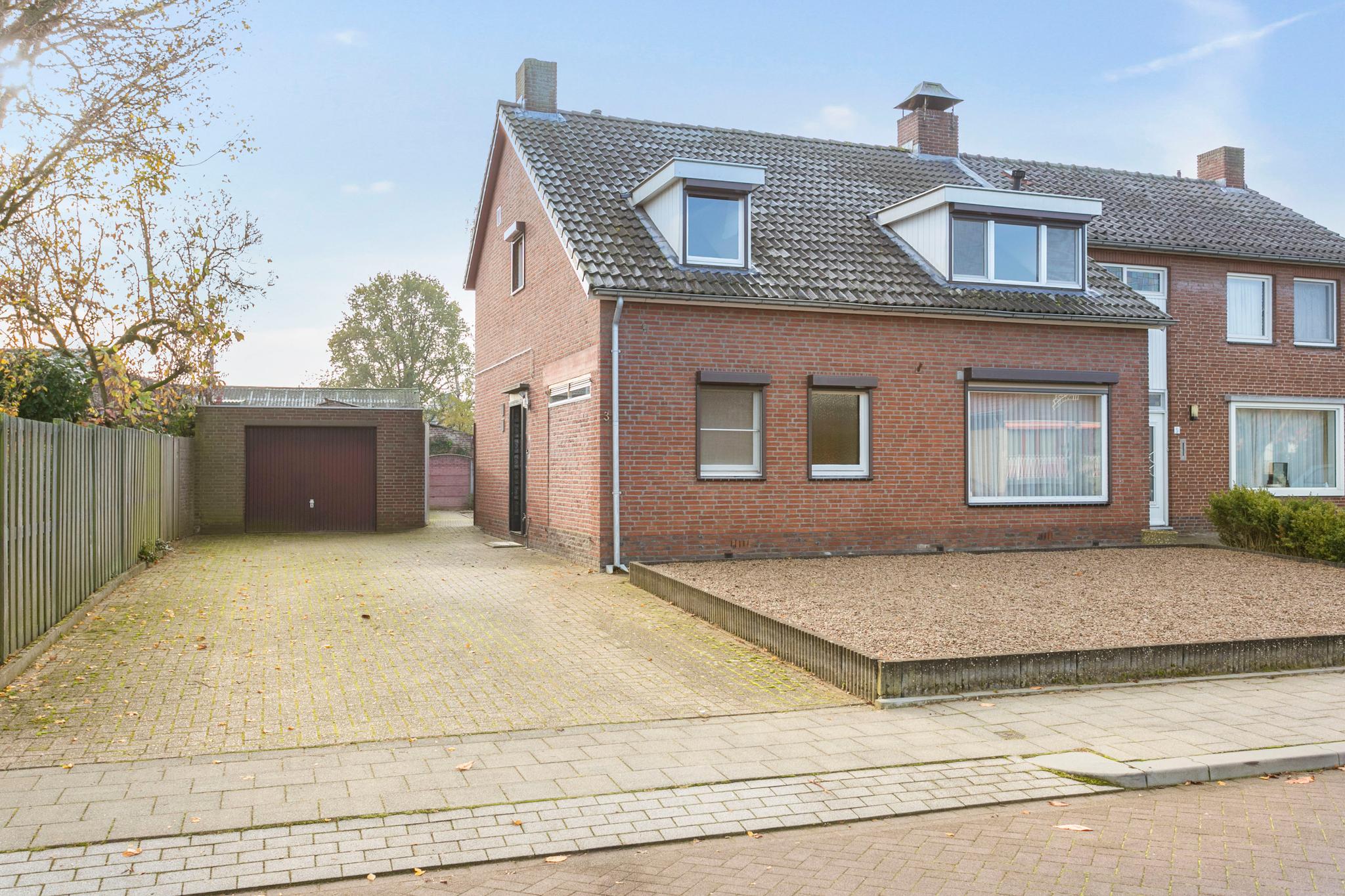 Parklaan 3, Maasbracht