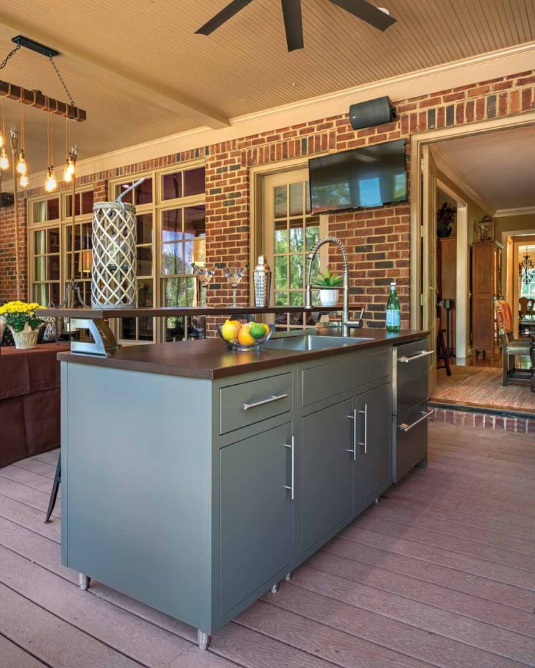 Outdoor Kitchens