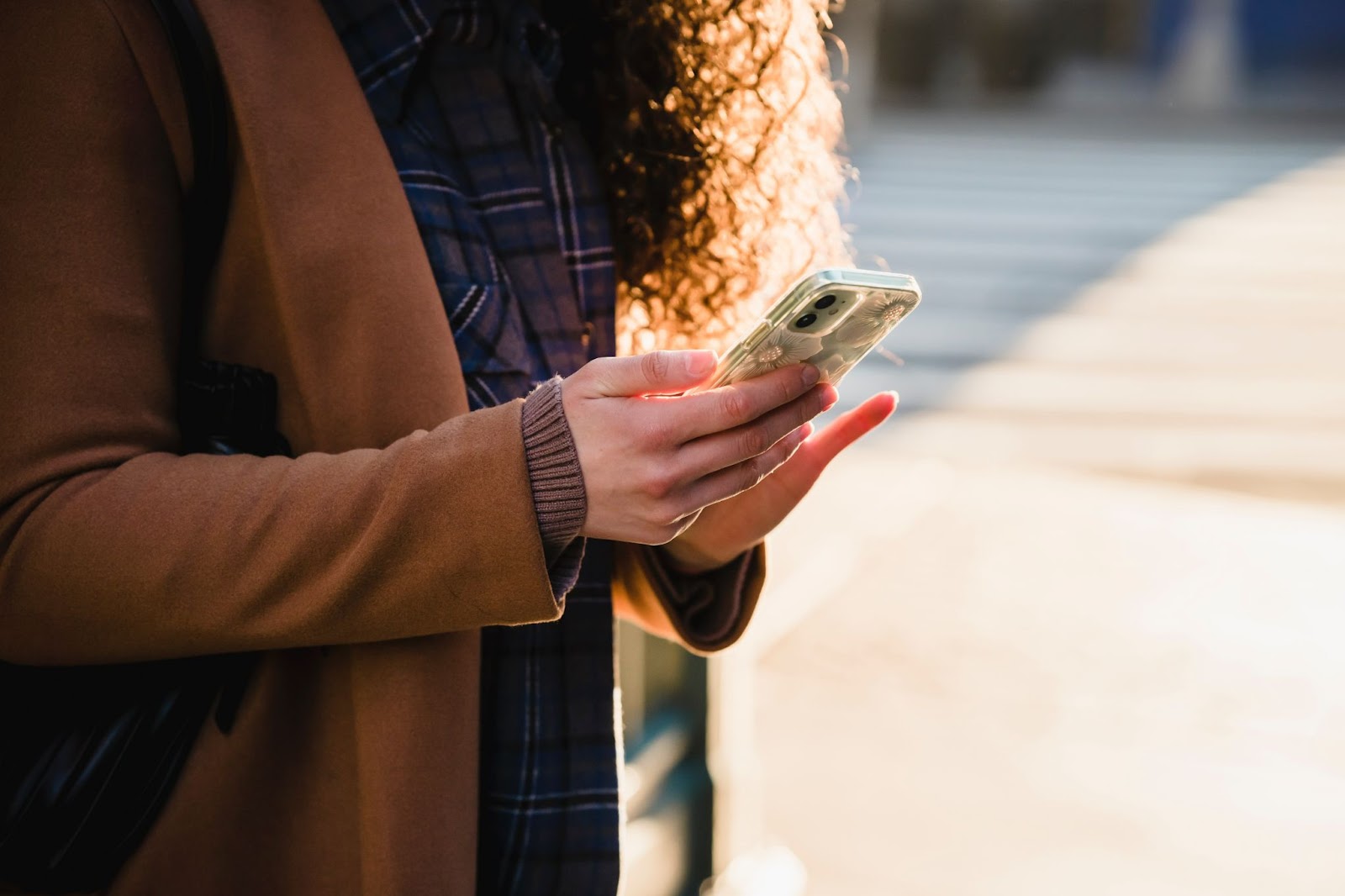 How can marketing contribute to outbound sales efforts: Paid Google search ads