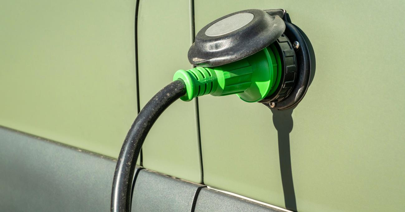 How To Wire 30 Amp RV Plugs, Outlets and Receptacles