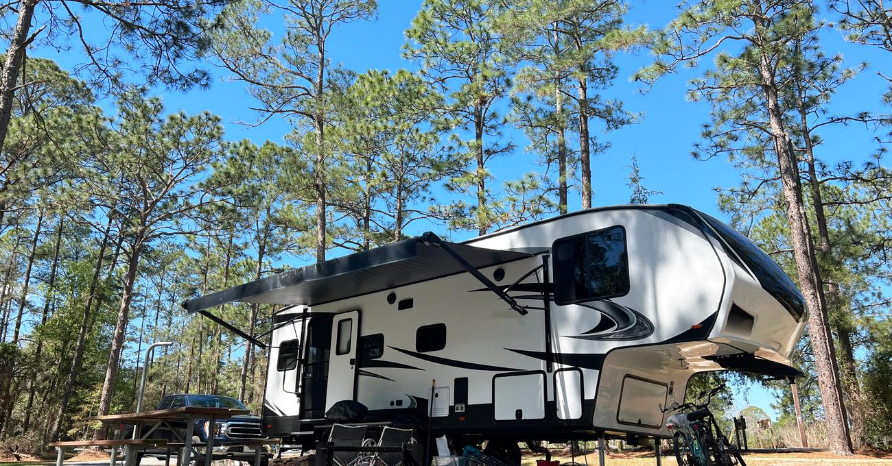 13 Amazing Fifth Wheels with Two Bedrooms RV Rank