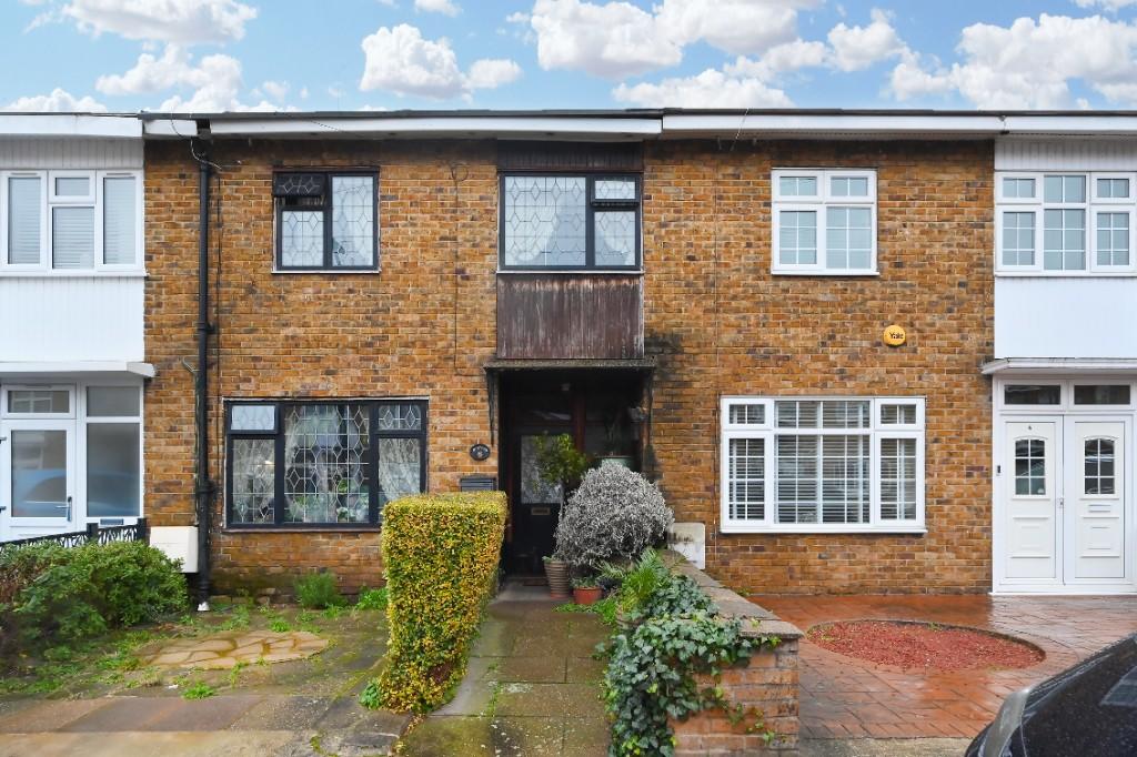 Carbis Road, Canary Wharf, E14 Listed by Jamie Hutton