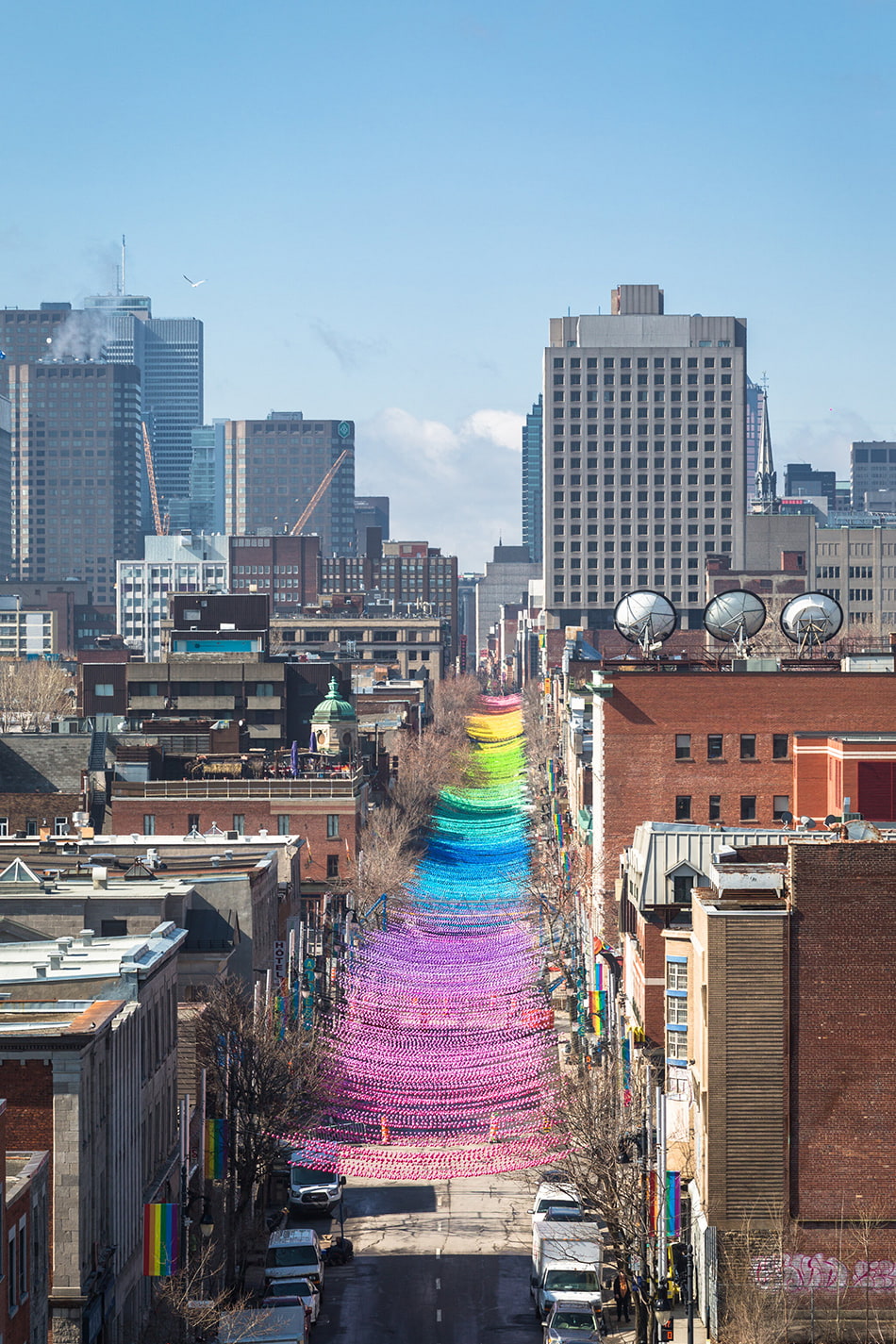 Montréal - avenue colorée - arc en ciel