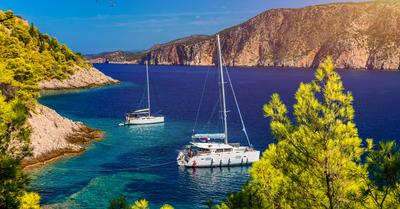 Best Liveaboard Catamaran Sailboats | Boat Dose