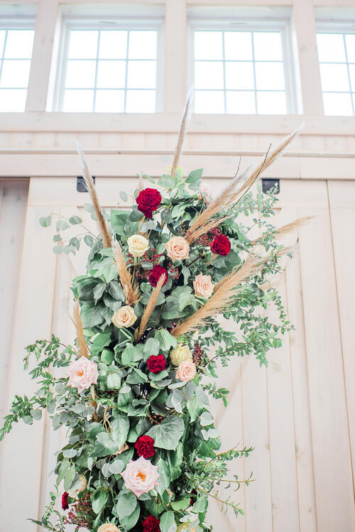 WeddingFlorals-CeremonyDecor-SimplyPicturesque.jpg