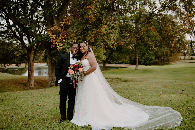 BrideAndGroom-Couple-PondPhoto-JennyBPhotography.jpg