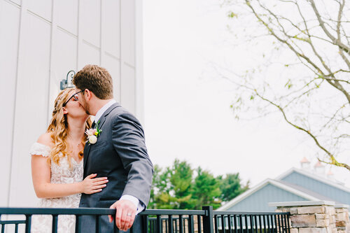 BrideAndGroomKissing-CoupleKissing-Wedding-KatherineElizabethPhotography.jpeg