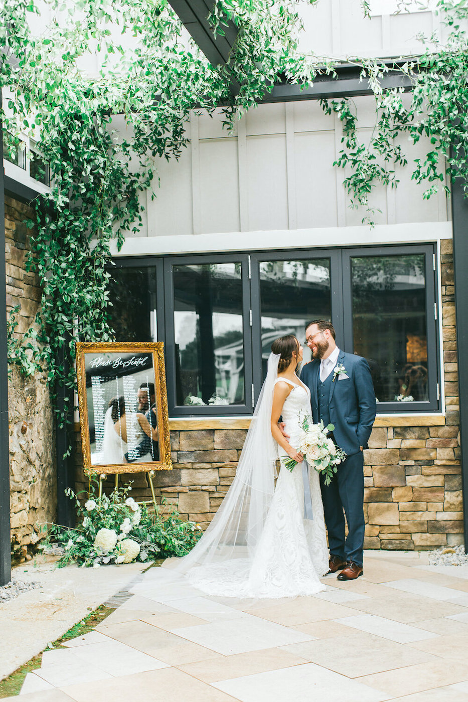 BrideAndGroom-Couple-WeddingSeatingChart-ErikaLynnPhotography.jpeg