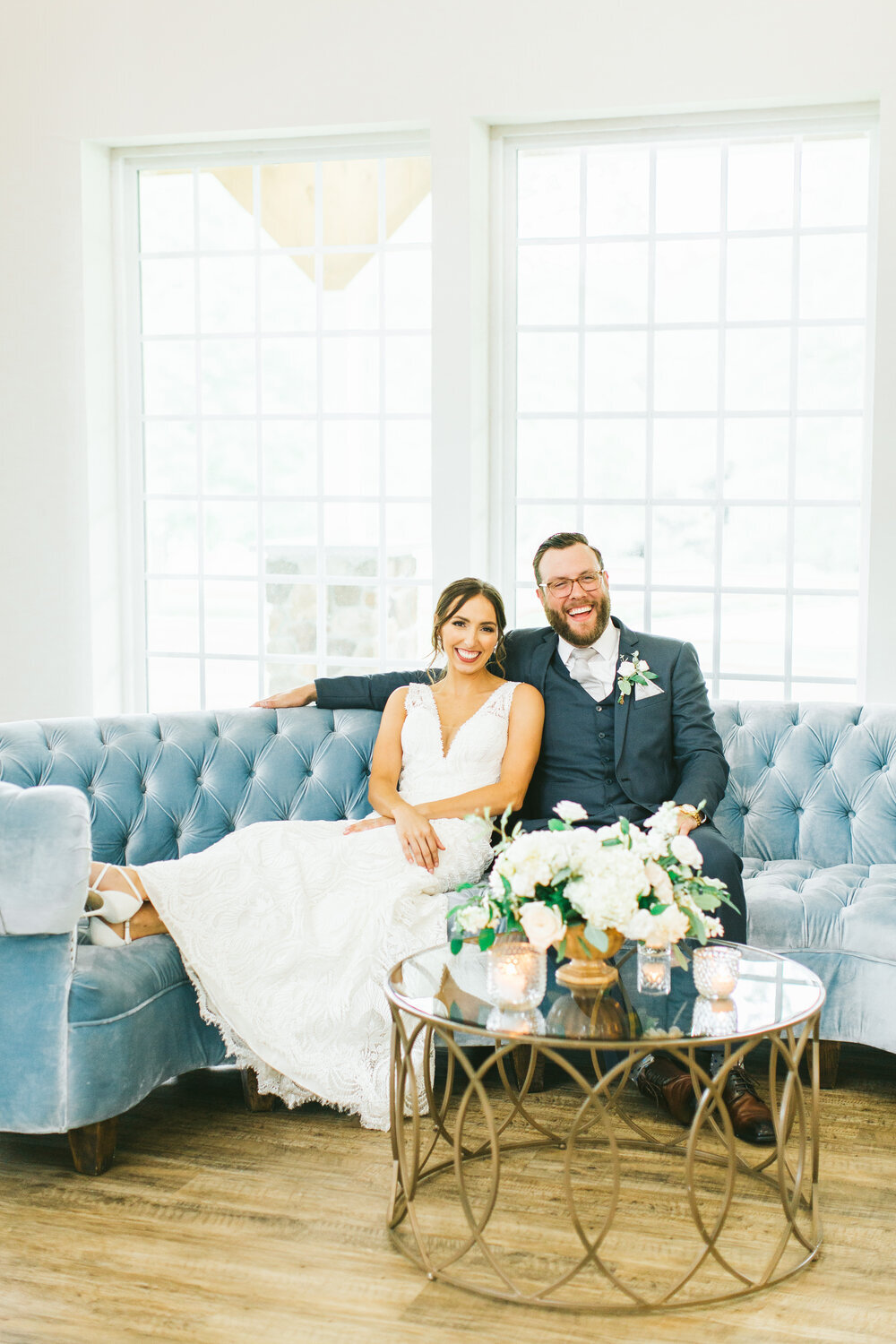 CouchRentals-RoseBarn-BlueCouch-ErikaLynnPhotography.jpg