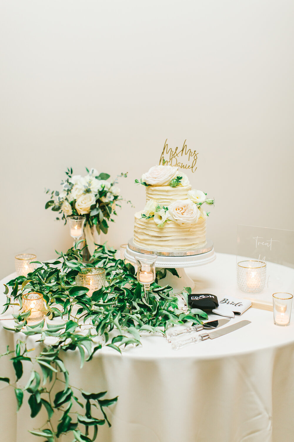 Cake cutting time!