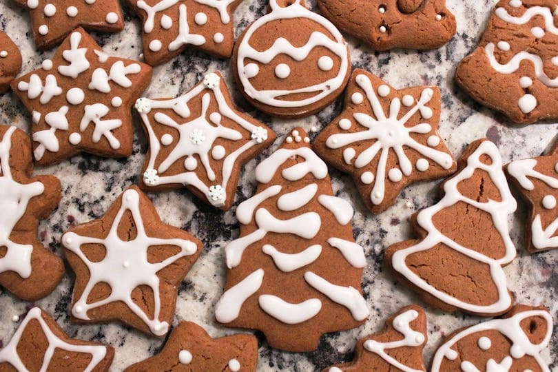Lebkuchen mit Verzierung gegen Einsamkeit an Weihnachten