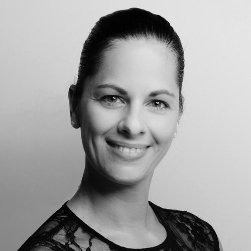 Headshot of Janina Schütz